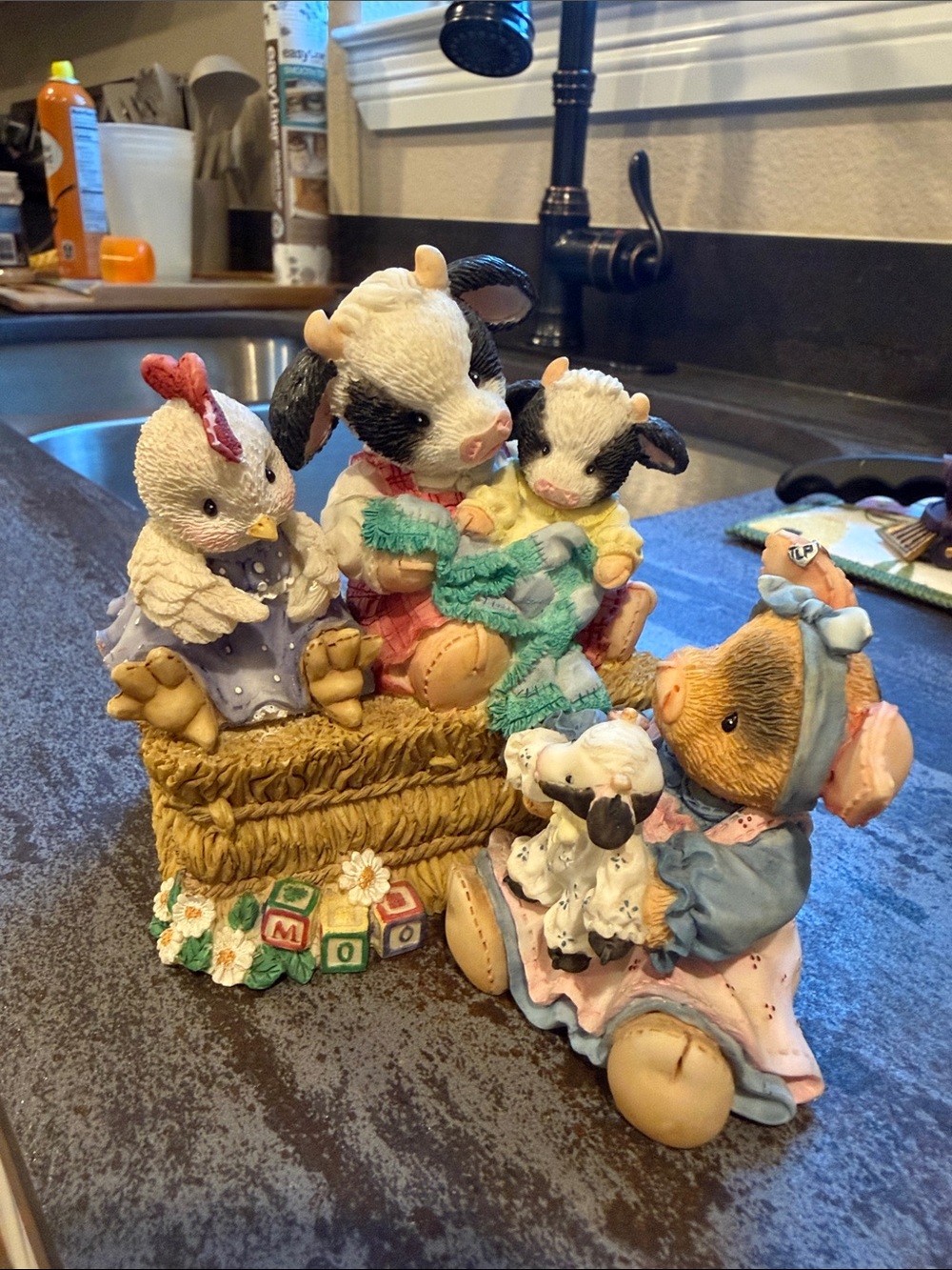 Enesco Mary’ Moo Moos Adorable Farm Animal Figurine Group with Hay Bale